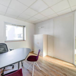 Espace indépendant 125 m² 25 postes Location bureau Rue du Pont de l'Arche Saint-Avertin 37550 - photo 5